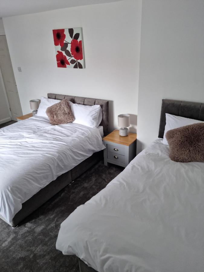 3 Bedroom House-エルズミアポート エクステリア 写真